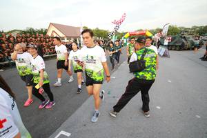 BIB: 
                            <button type="button" onclick="openModal(3530992)" class="btn btn-primary btn-sm float-right btn-popup" data-toggle="modal" data-target=".modal-high-quality">
                        <i class="fas fa-shopping-cart"></i> Add to Cart
                    </button>
                                            <button type="button" onclick="isThisMe(3530992, true)" class="btn btn-success btn-sm float-right btn-popup btn-isme hidden" data-toggle="tooltip" data-placement="bottom" title="นี่คือรูปของคุณใช่ไหม คลิกที่นี่เพื่อเอาเข้าอัลบั้ม">
                        <i class="fas fa-plus"></i> Add to album
                    </button>
                    <button type="button" onclick="isThisMe(3530992, false)" class="btn btn-warning btn-sm float-right btn-popup btn-isnotme hidden">
                        <i class="fas fa-ban"></i> Remove from album
                    </button>